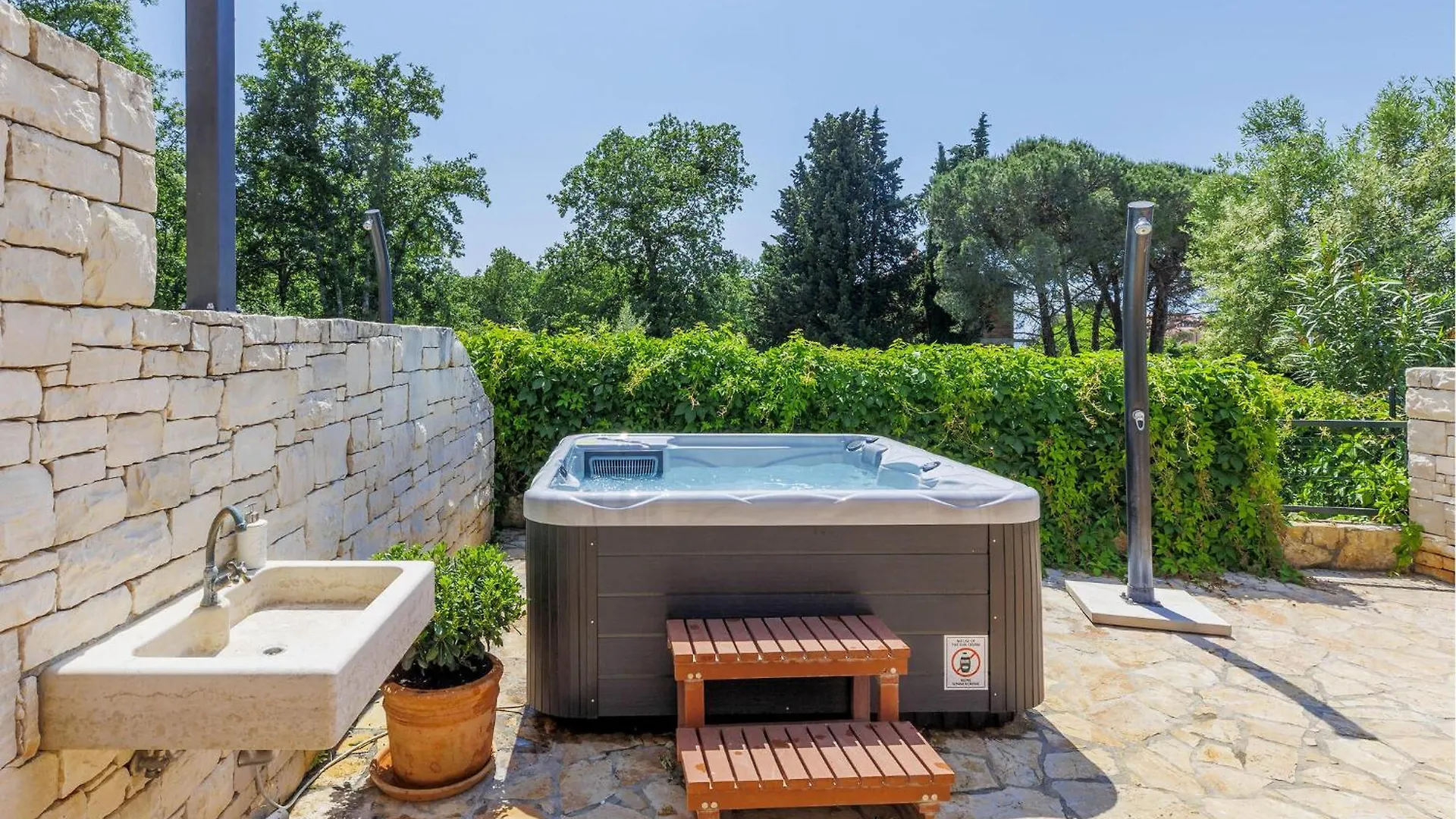 Cozy Home In Umag With Sauna